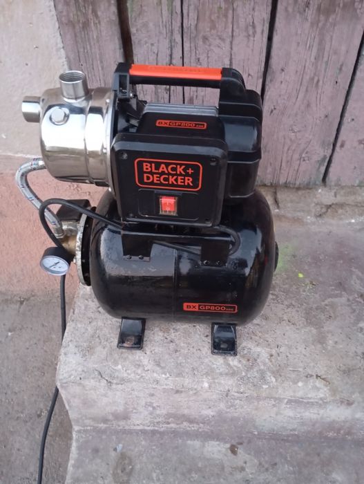Hidrofor Black + Decker
