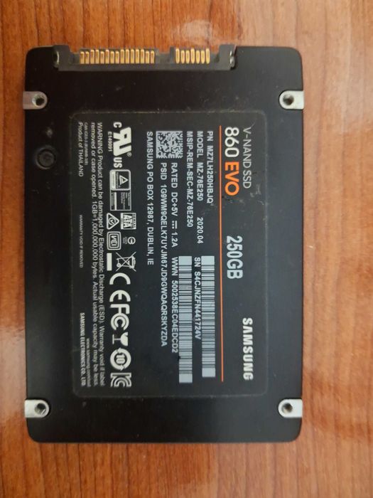 DOAR AZI! SSD 250gb Samsung 860 EVO SATA3 6gb