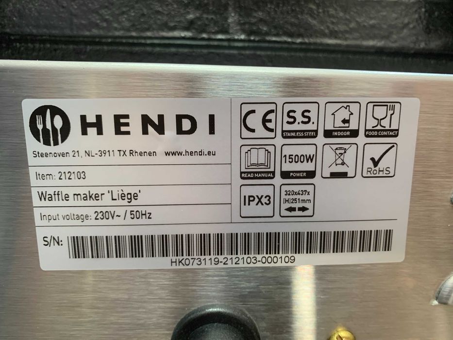 НОВ Професионален гофретник Hendi, 1500W, Чугунена повърхност