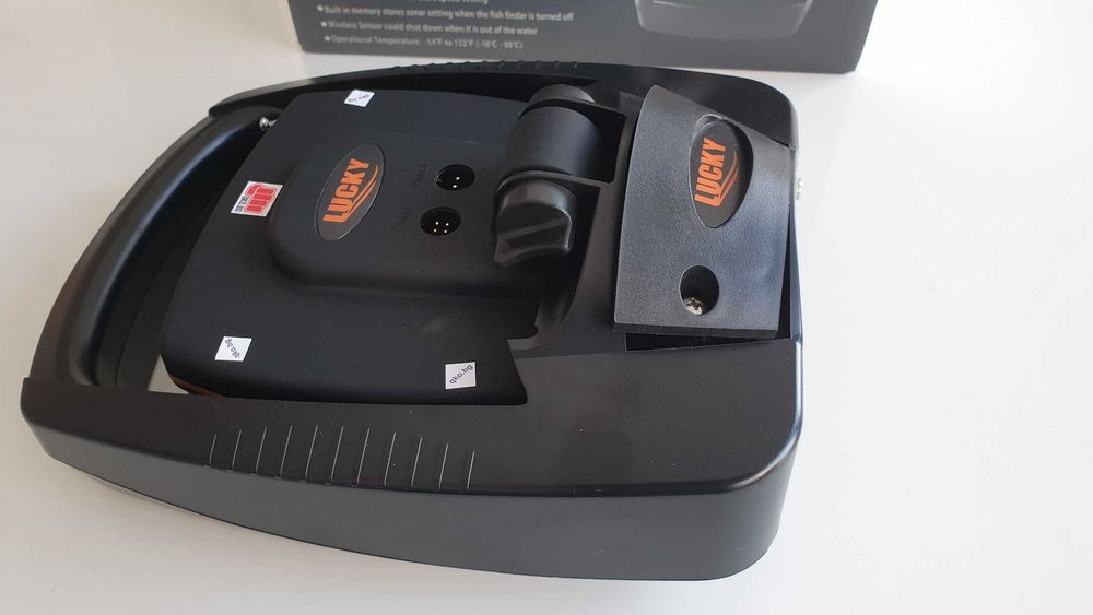 Лодка за захранка със сонар Lucky FF918 може и по отделно