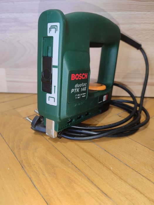 BOSCH duotacPTK 14E такер за скоби и пирони.