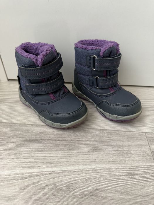 Ботушки за момиче 22 номер