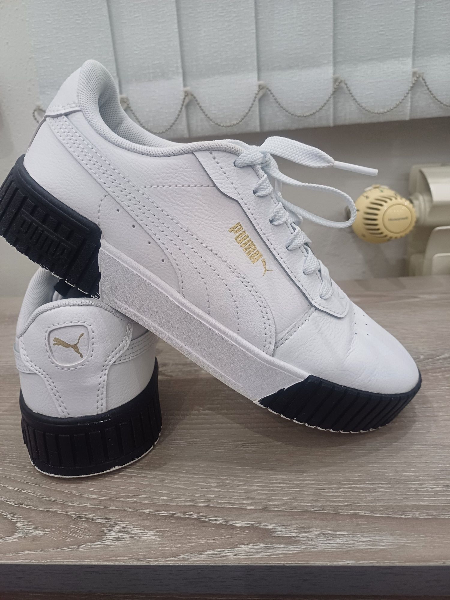 Puma  Carina 2.0