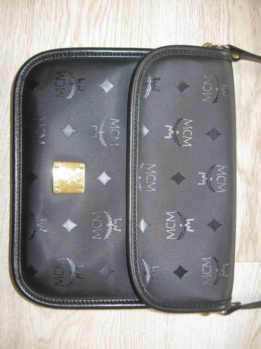 MCM handmade design by Michael Cromer оригинална дамска мини чанта