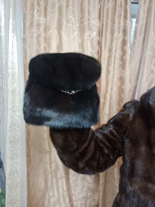 Продам норковую шапку