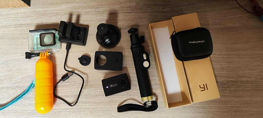Camera actiune XIAOMI Yi 4K, telecomanda,carcasa Waterproof +accesorii