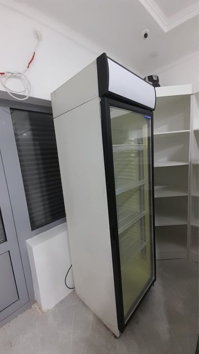 Продается холодильник для напитков, молочных продуктов!