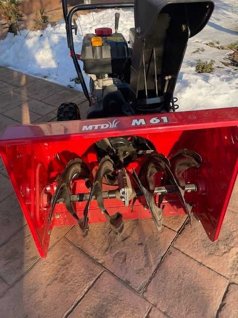 Freza de zapada pe benzina MTD M61