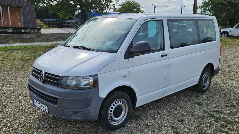 Volkswagen Transporter 5 2.0 TDI 2010 8+1 locuri