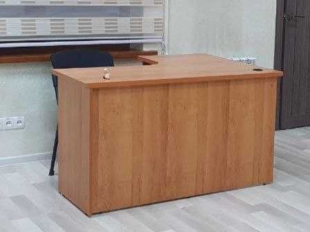 Стол на Ресепшен, в офис или для учебы