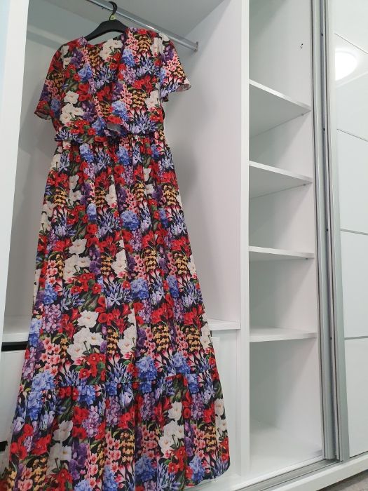 Rochie de zi înflorată Dubai