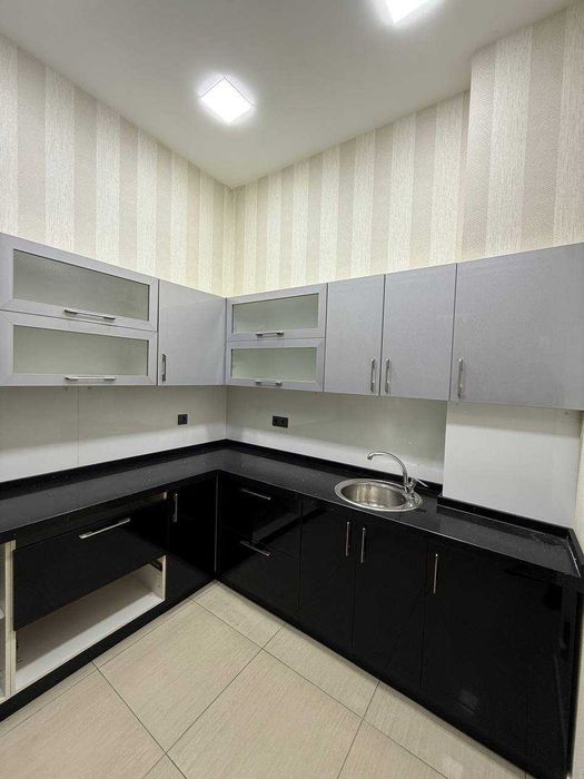 метро Ойбек/ Аренда Бизнес Центр 530м² и 1500м² , Гостиница Россия