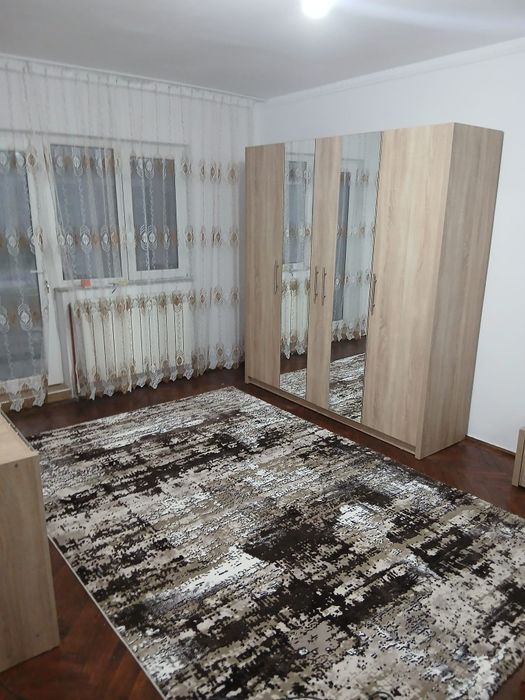 Închiriez apartament în Drăgășani , ultracentral, vedere superbă,