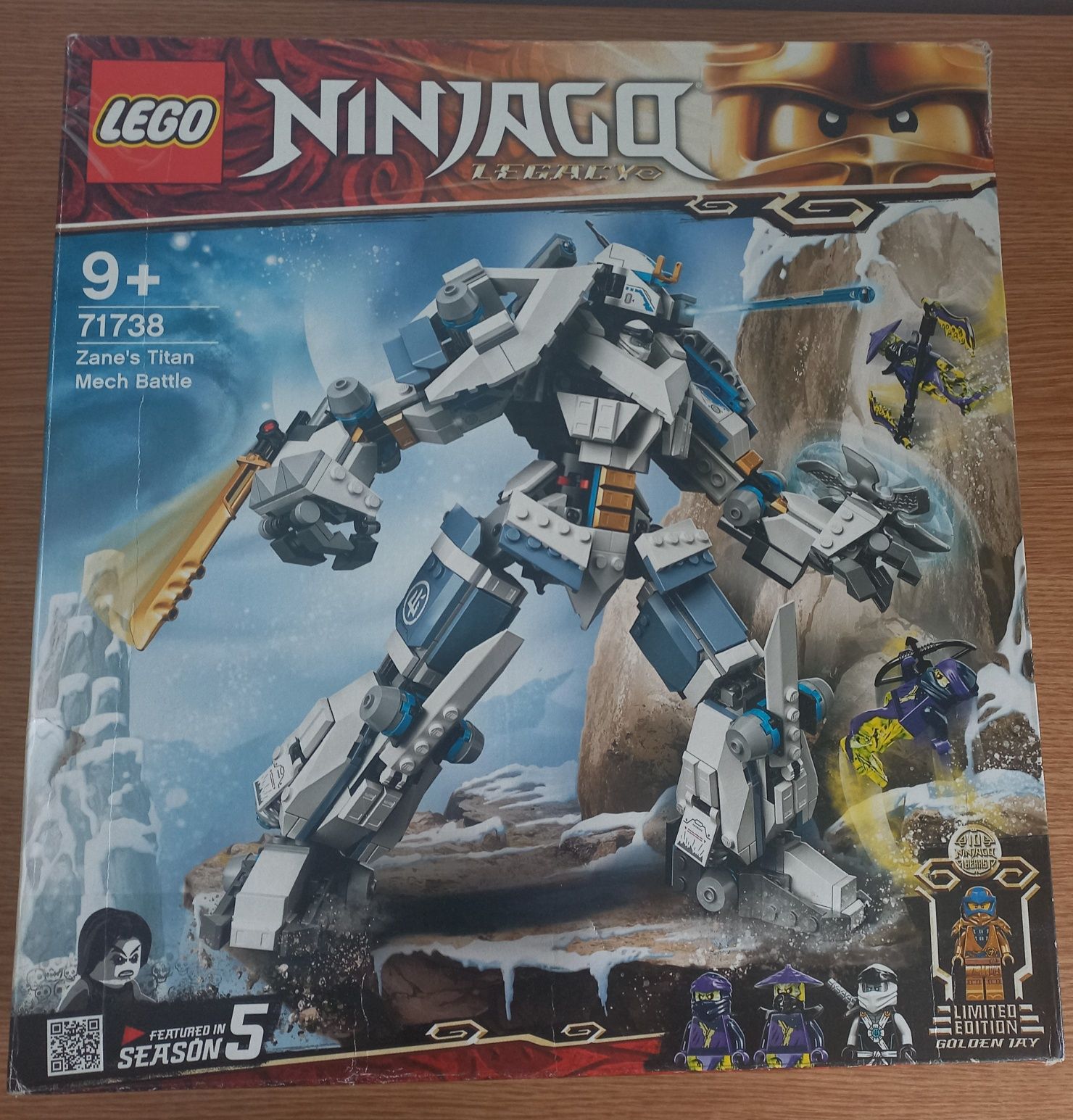 Set LEGO Ninjago 71738 – Lupta cu robotul de titan a lui Zane