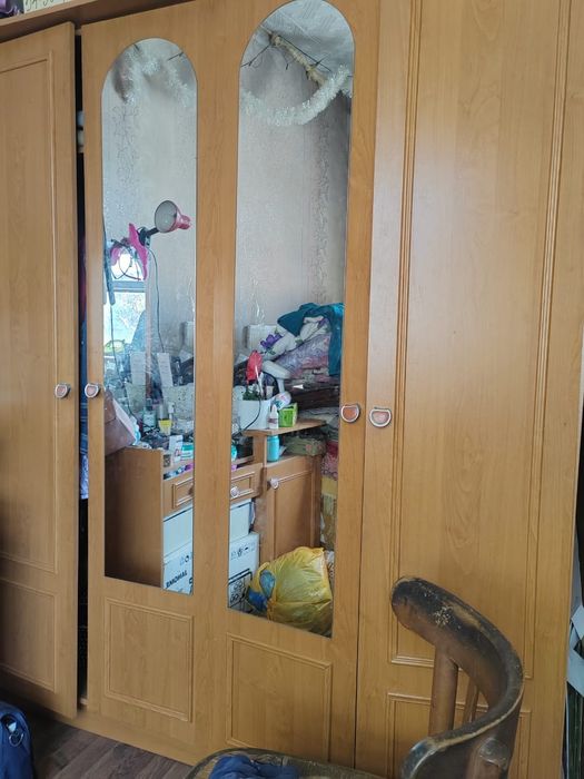 Продам гарнитур 50000