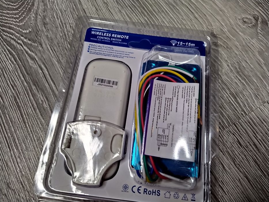 Telecomanda Wireless Universala pentru Lustra 4 canale