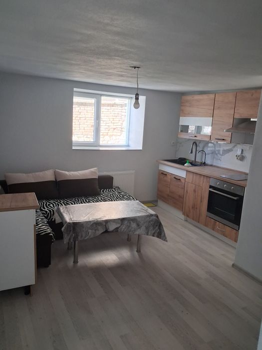 Етаж от къща под наем