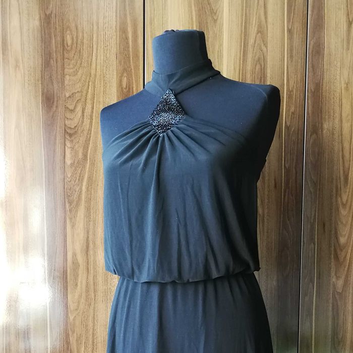 Официални рокли подходящи за празниците