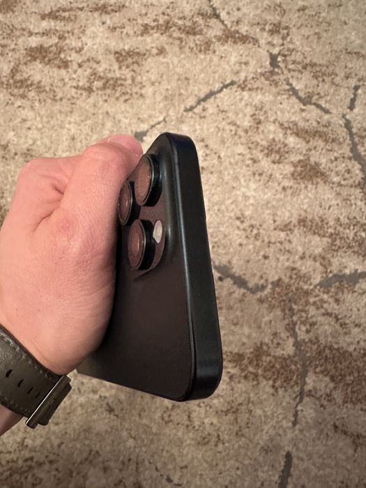 Telefon iPhone 15 Pro Max Black pentru piese sau recarosare