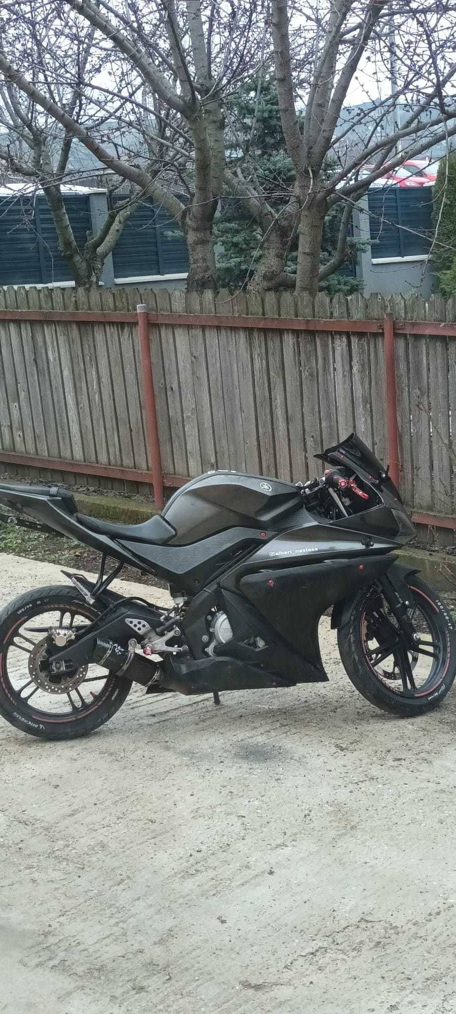 Yamaha yzf r125 2009