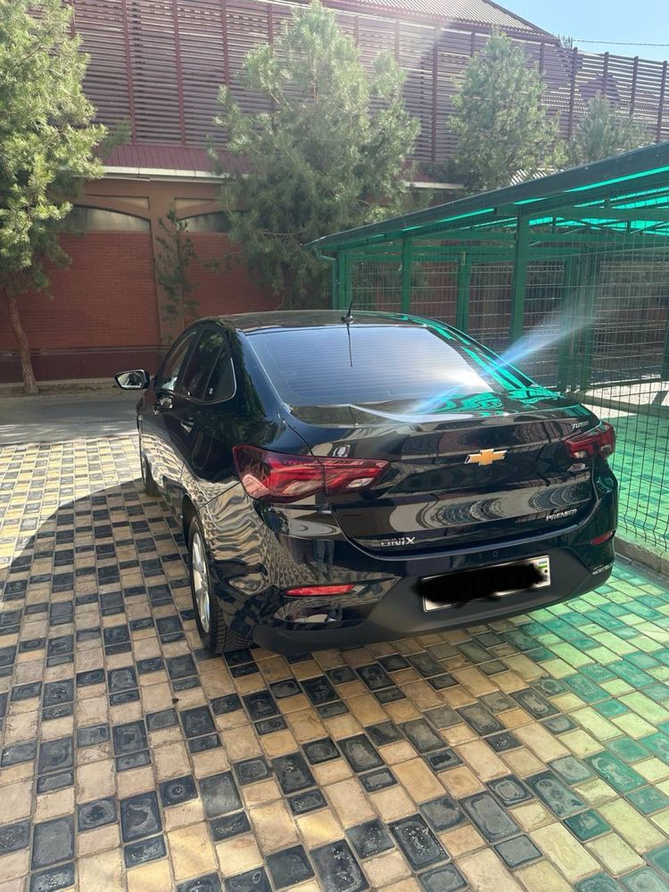 Chevrolet Onix premyer