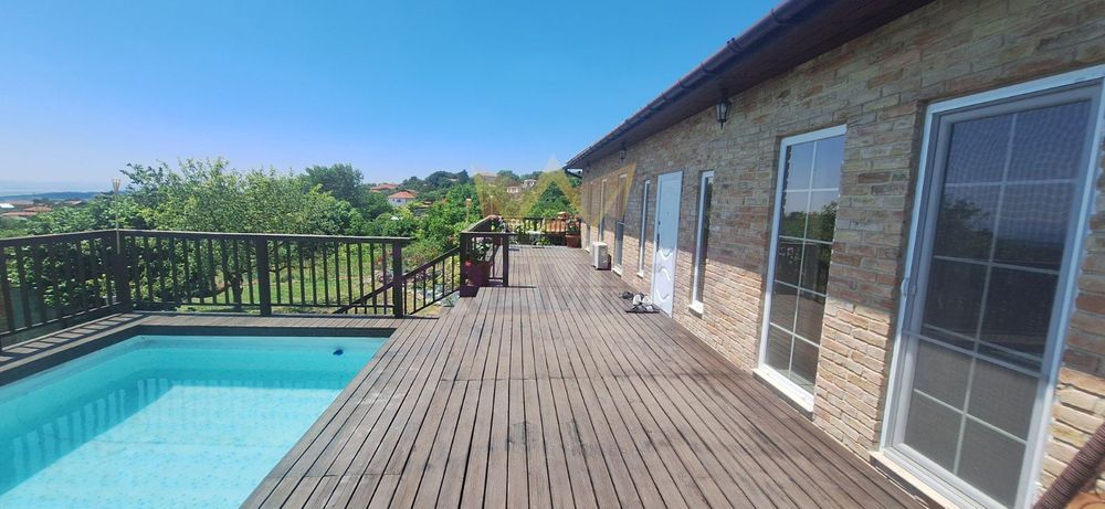 Къща в Варна, област-с.Баново площ 403 цена 385000