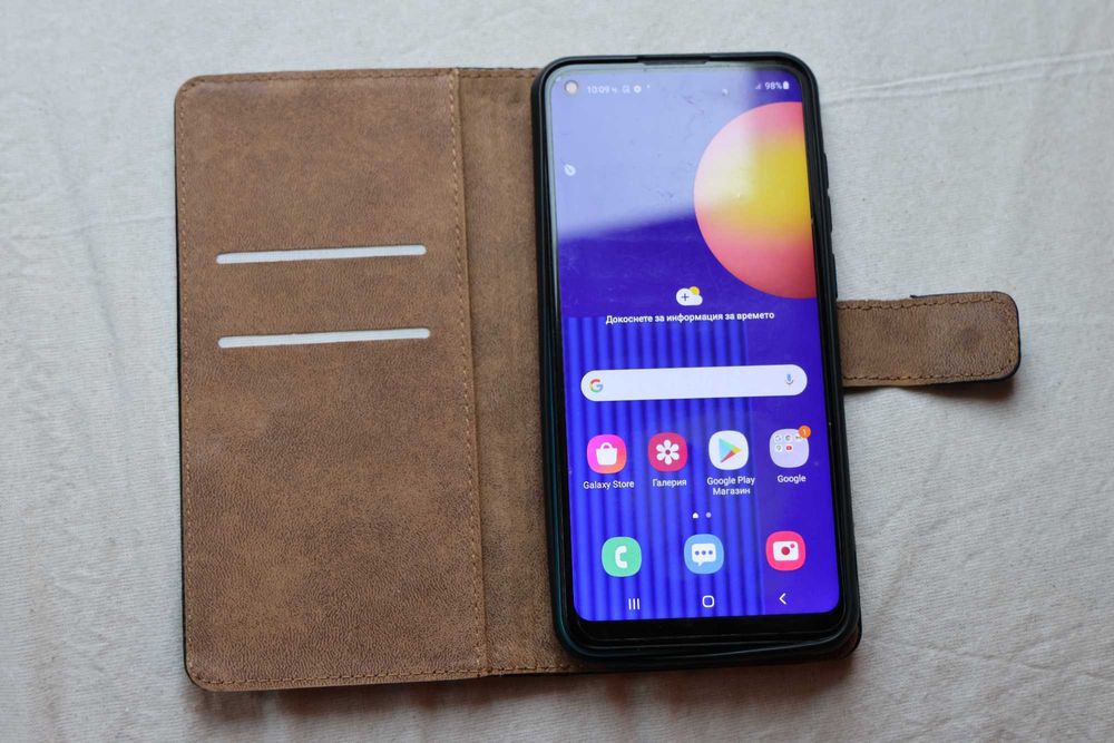 Samsung Galaxy M11 Dual-SIM 3 GB RAM + 32 GB вградена памет + слот SD