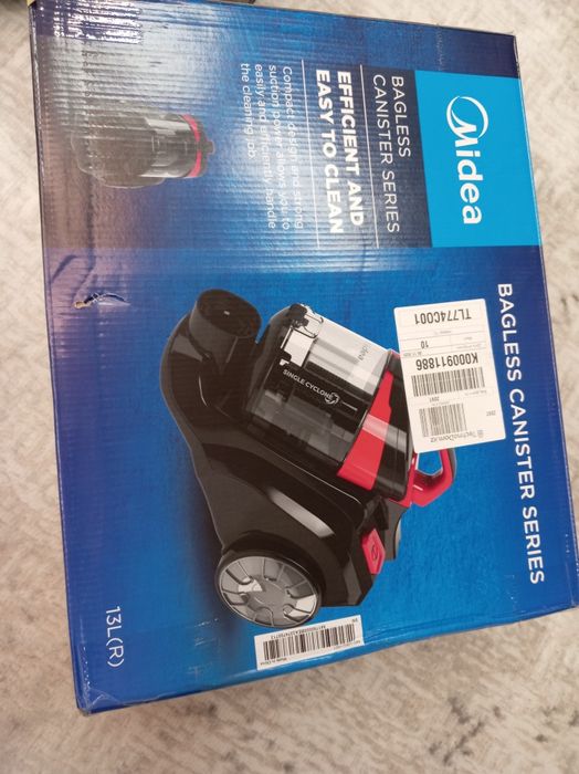 Пылесос новый фирмы Midea