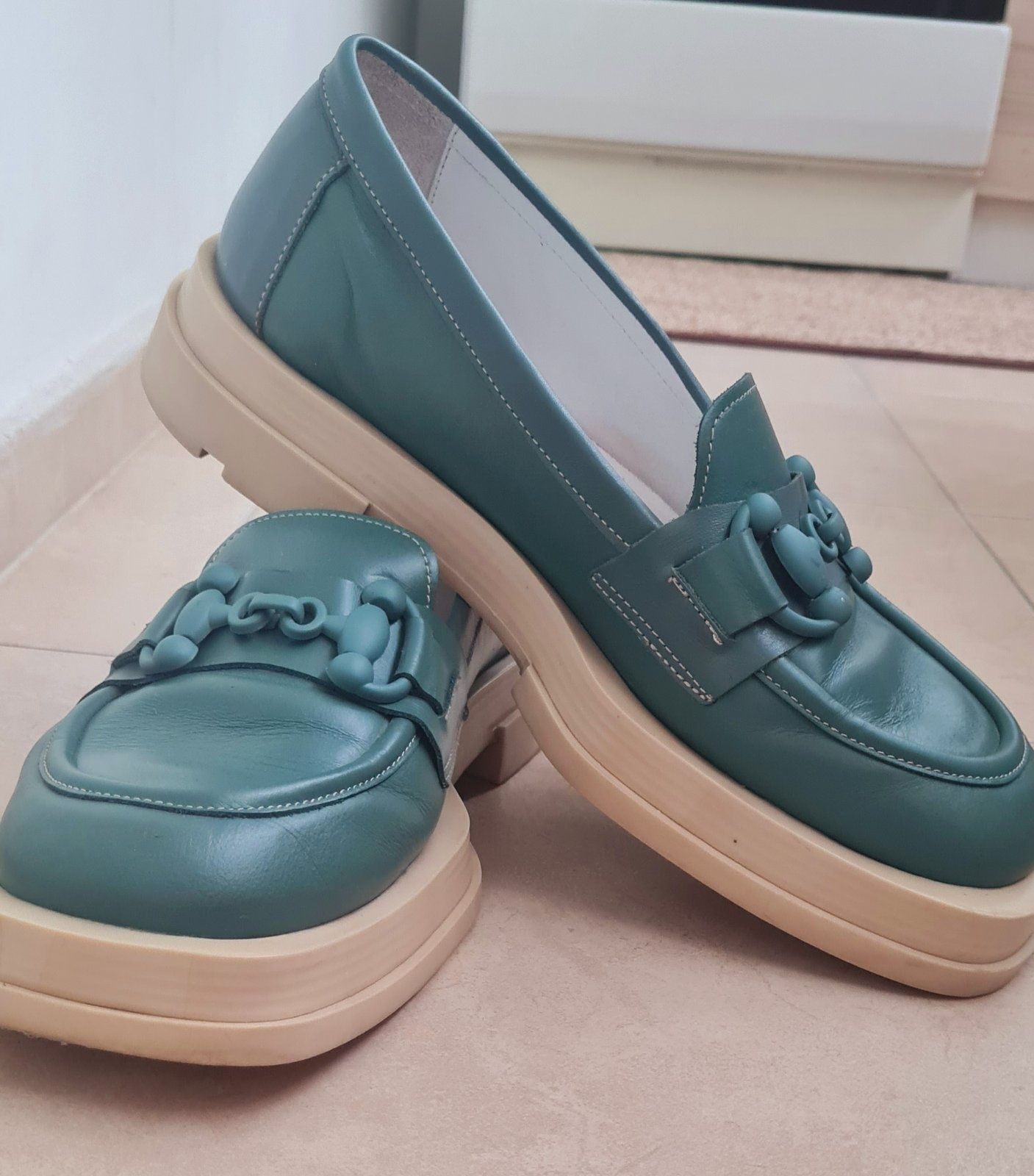 Лоуфъри Aquamarine