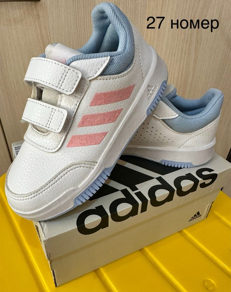 Сандали и обувки за момиче (Adidas, HM и др.)