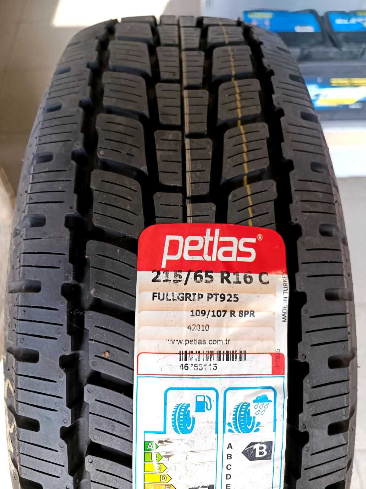 Бусови зимни гуми Petlas 215/65R16C  - НОВИ. РАЗПРОДАЖБА!