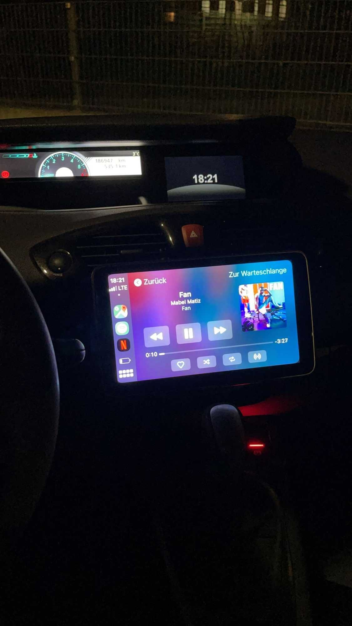 Navigatie Android 14 1 Din Universala cu Ecran Rotativ - Camera Cadou