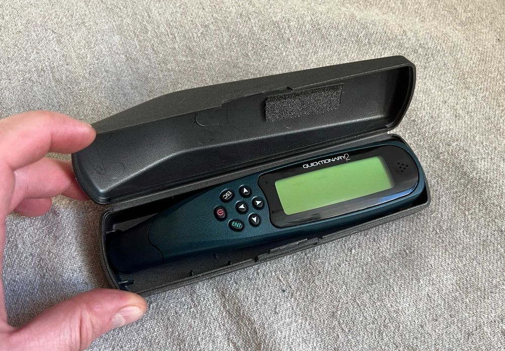 Stilou electronic portabil de citire text scaner Quicktionary 2