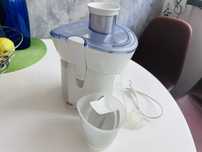 Storcator de fructe si legume Philips