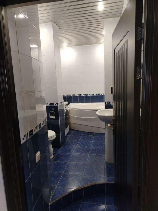 Аренда квартира Госпитальний Капитал банк 4 комнатная