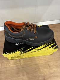 Pantofi safety! marimea 41 cu bombeu de fier