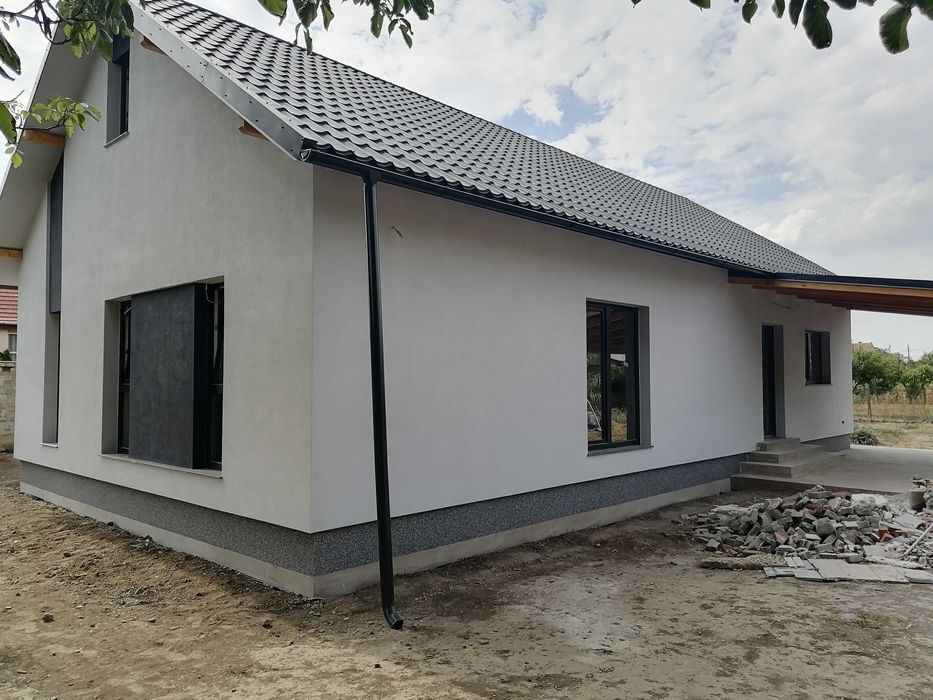 Vând CASĂ NOUĂ, proprietar