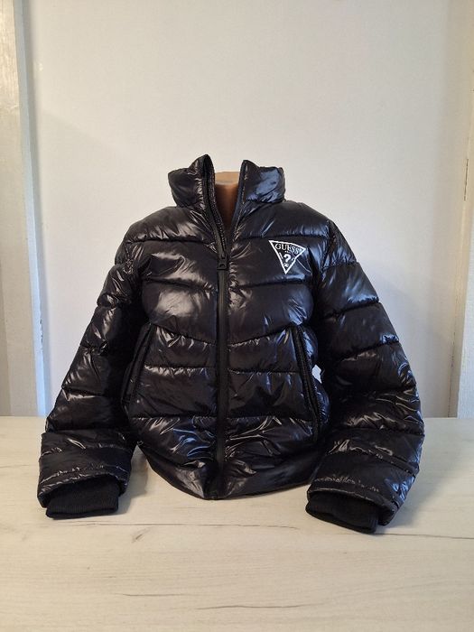 Geacă Guess, unisex, mărimea M, achiziționată din America