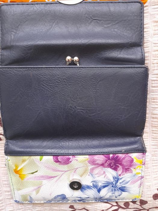 Portofel dama  !