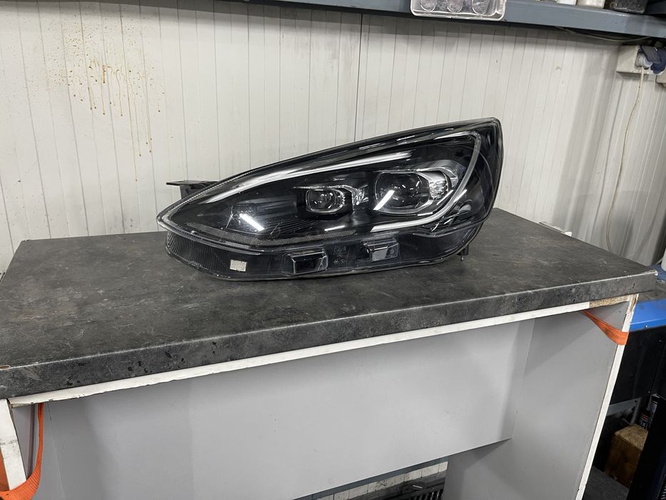 Far dreapta  full matrix ford focus 4 2018-2024