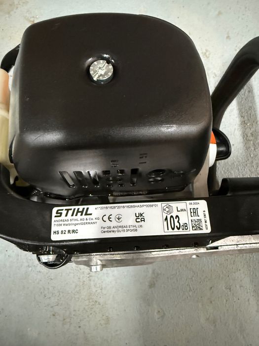HS 82 R Mașina de tuns gard viu 600MM STIHL