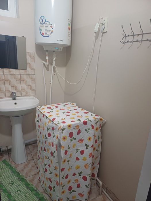 Zudlik bilan uy sotiladi Pakana mavzesizda yoldi boyida yolga qaragan