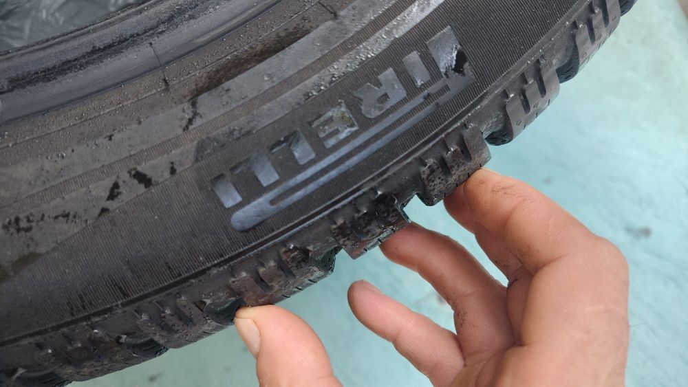 Anvelope iarna Pirelli Cinturato WINTER 215/50R18 92V - Set 4 anvelope