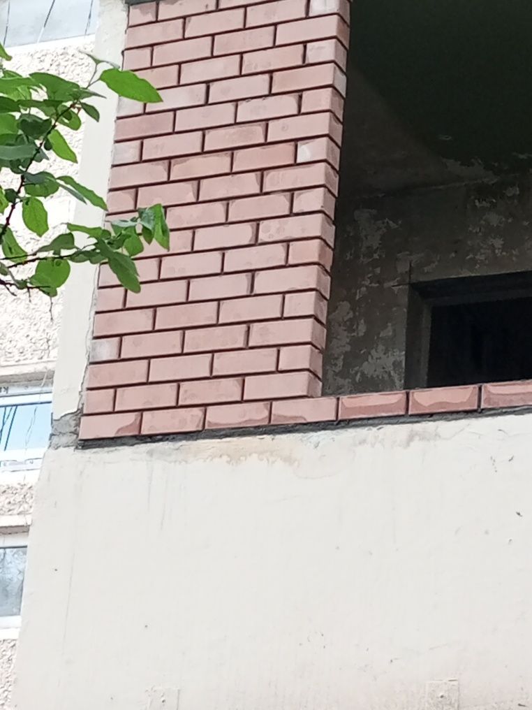 Кладка балкона, простым и облицовочным кирпичом. Кладка кирпич