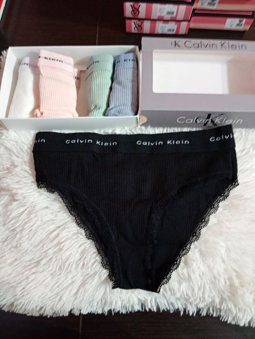 Комплект дамско бельо