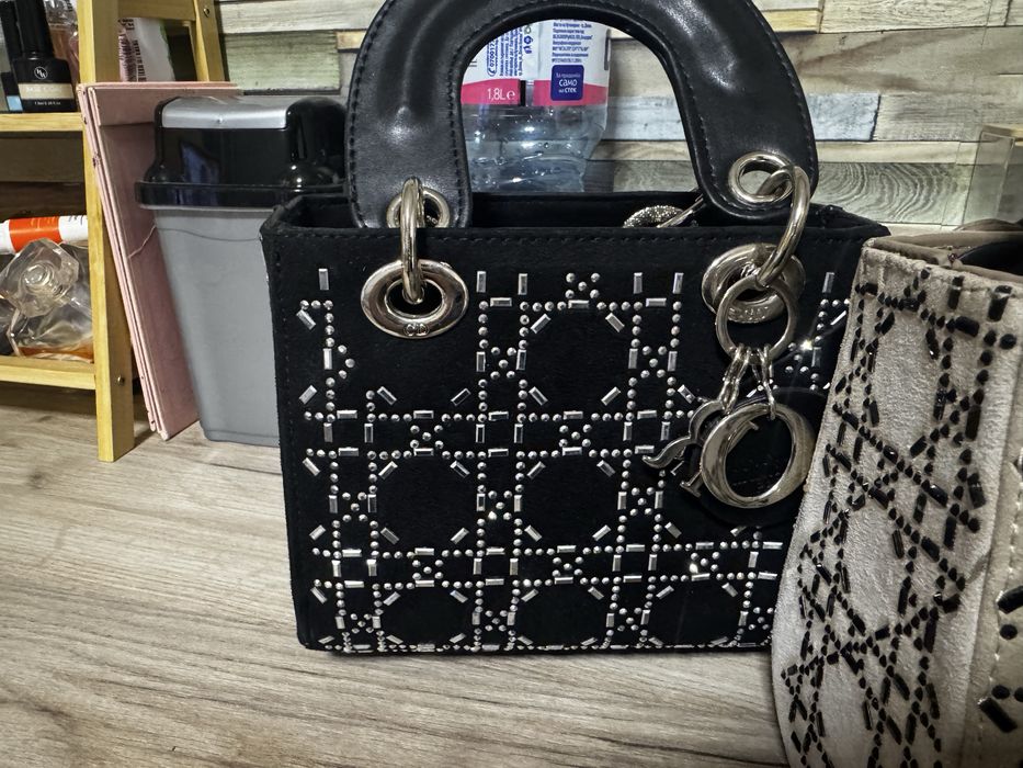 Чисто нови чанти на диор