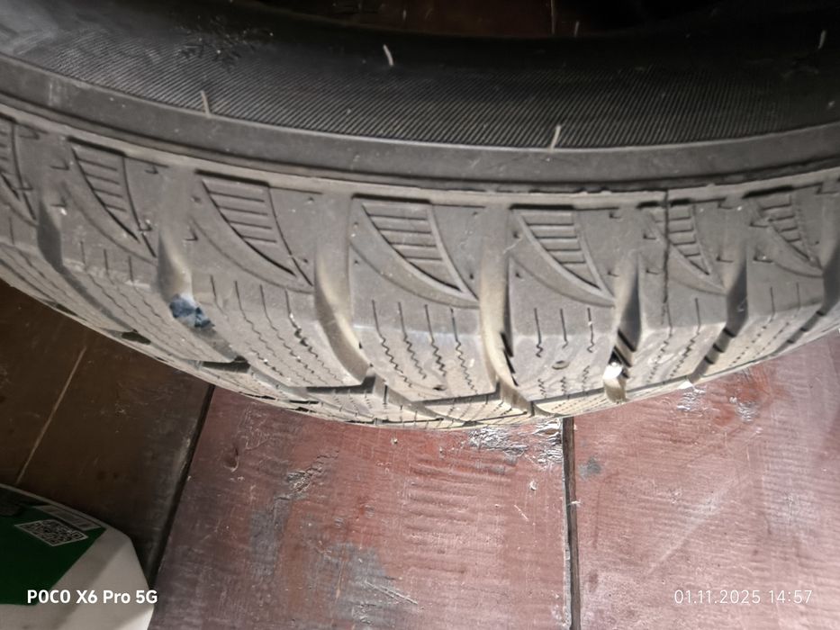 Покрышки Почти новые