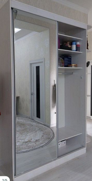 Шкаф-купе в хорошом состоянии