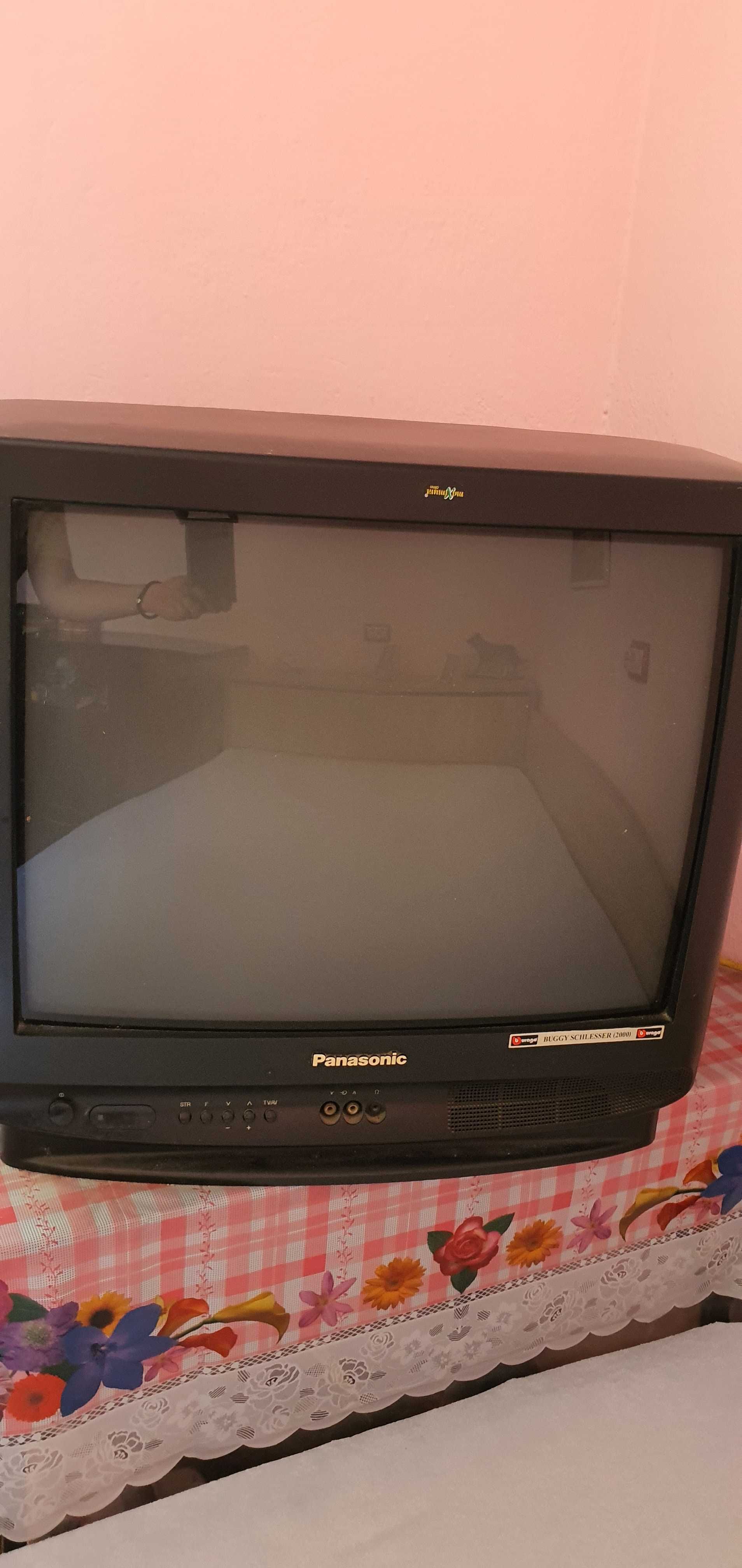 2 бр. Телевизори Panasonic-2/ JVC-1