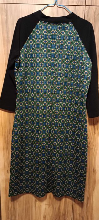 Продавам две рокли